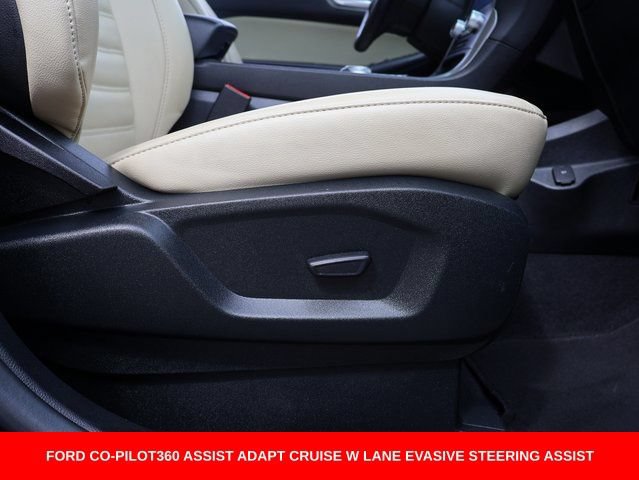 Used 2022 Ford Edge SEL AWD/4WD image 9
