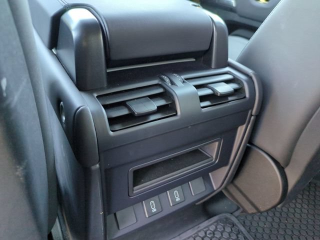 Used 2026 Land Rover Defender 110 X-Dynamic SE AWD/4WD image 13