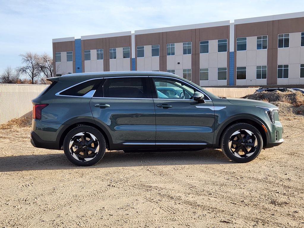 New 2026 Kia Sorento EX w/ EX Premium Package AWD/4WD image 2