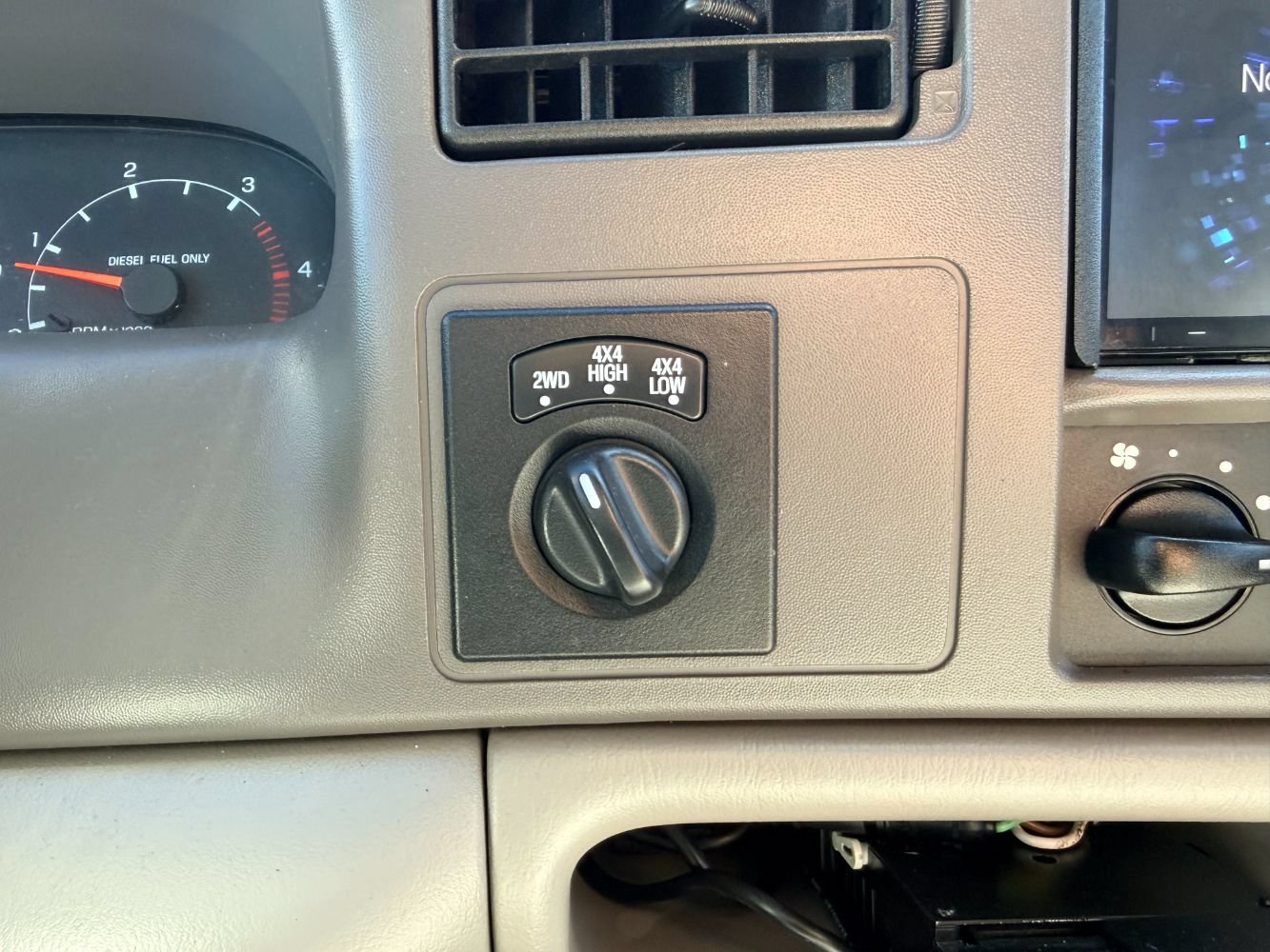 Used 1999 Ford F350 XLT AWD/4WD image 17