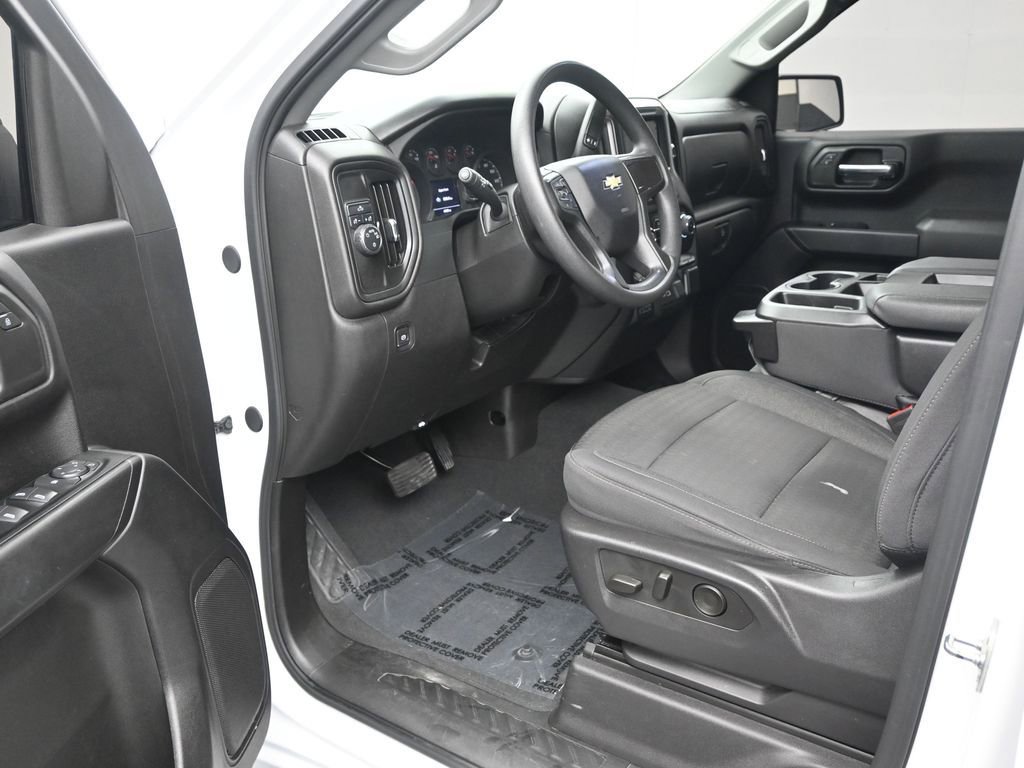 Used 2024 Chevrolet Silverado 1500 Custom image 11