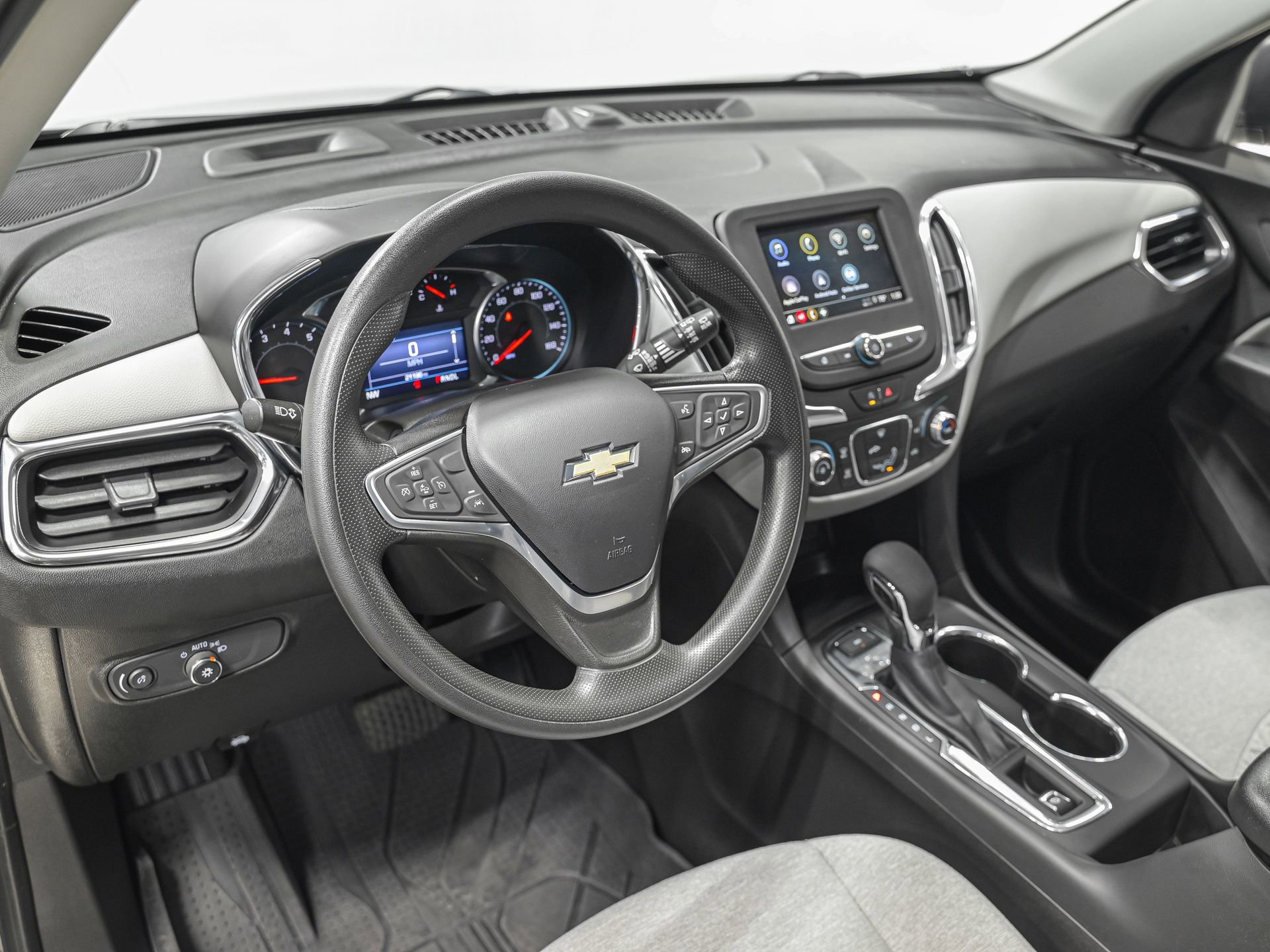 Used 2022 Chevrolet Equinox LS w/ LS Convenience Package image 17