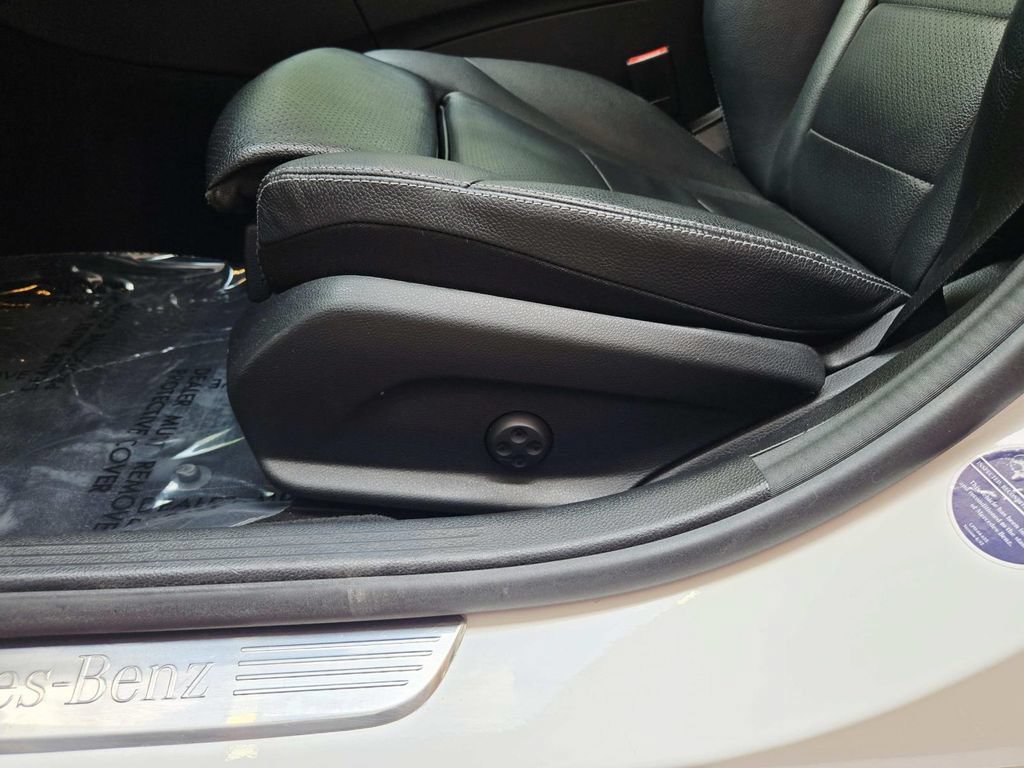 Used 2016 Mercedes-Benz C 300 4MATIC Sedan image 34