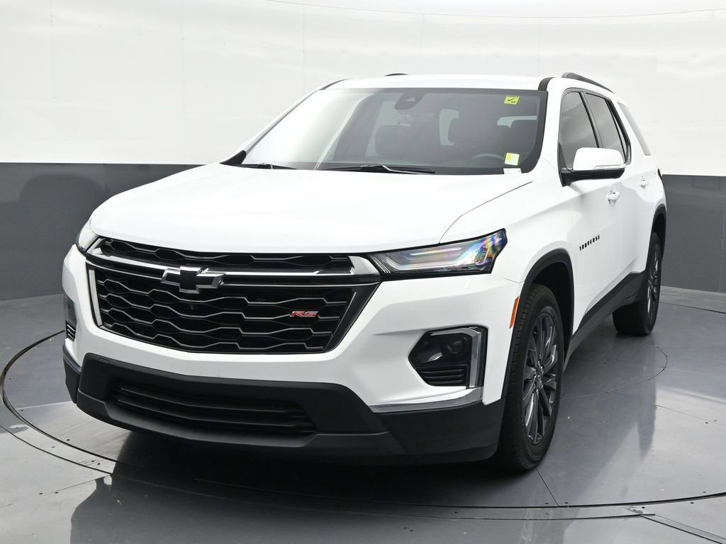 Used 2023 Chevrolet Traverse RS FWD image 9