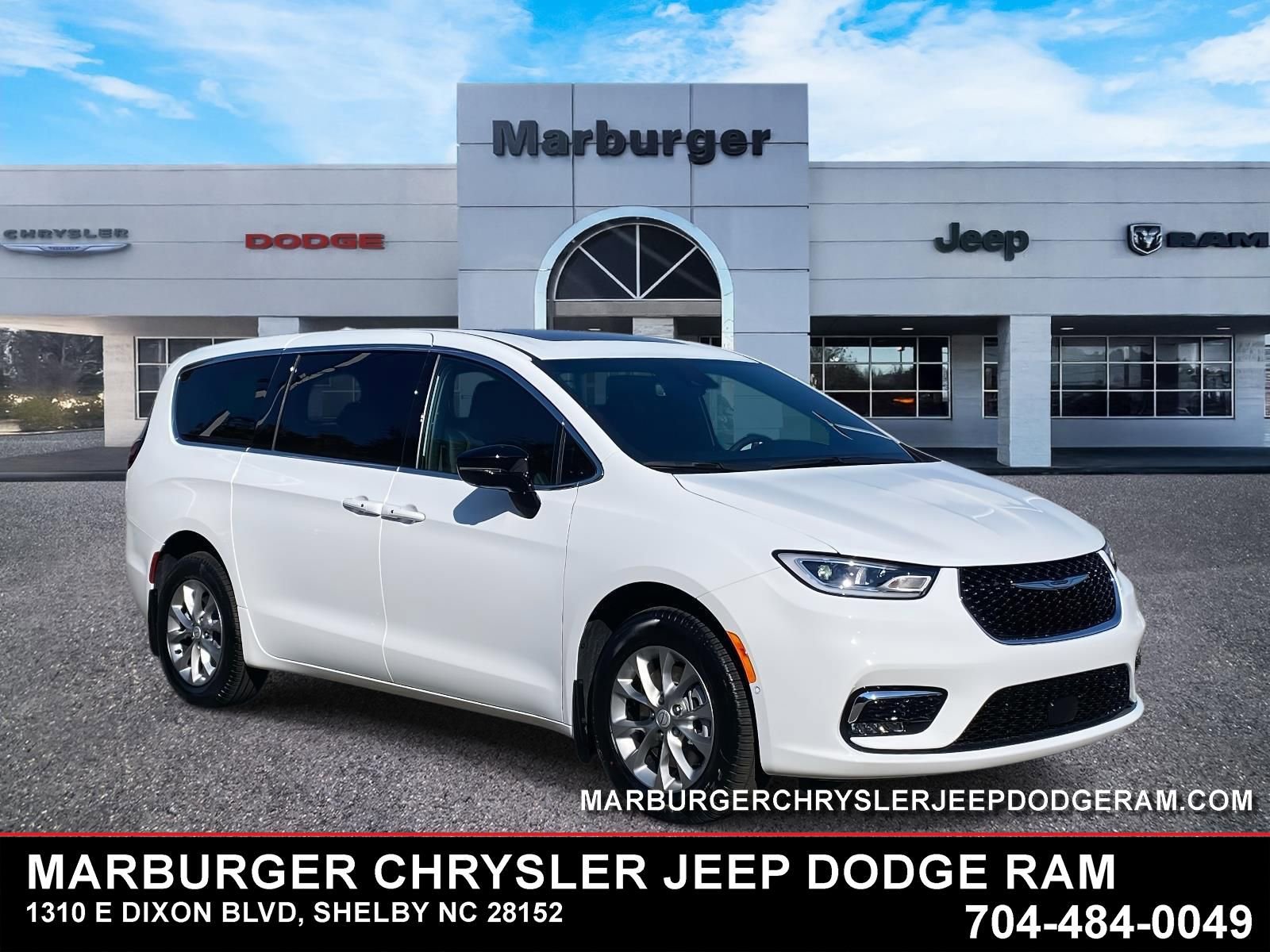 New 2026 Chrysler Pacifica Select AWD/4WD image 1