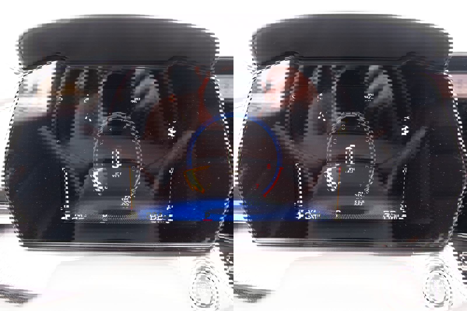 Used 2025 Chevrolet Trax ACTIV w/ Driver Confidence Package image 6