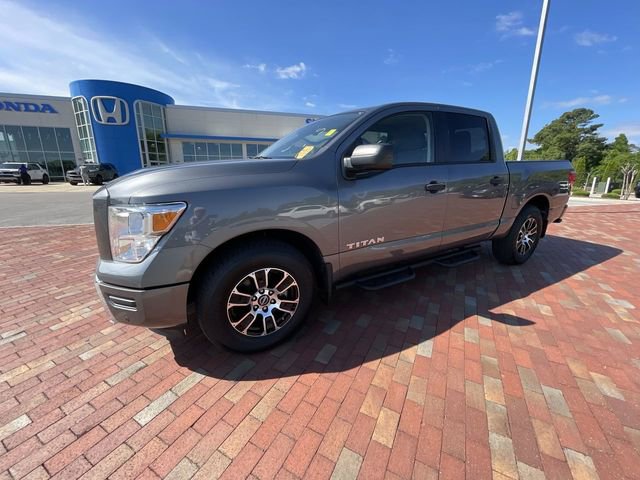 Used 2023 Nissan Titan SV w/ SV Convenience Package RWD image 6