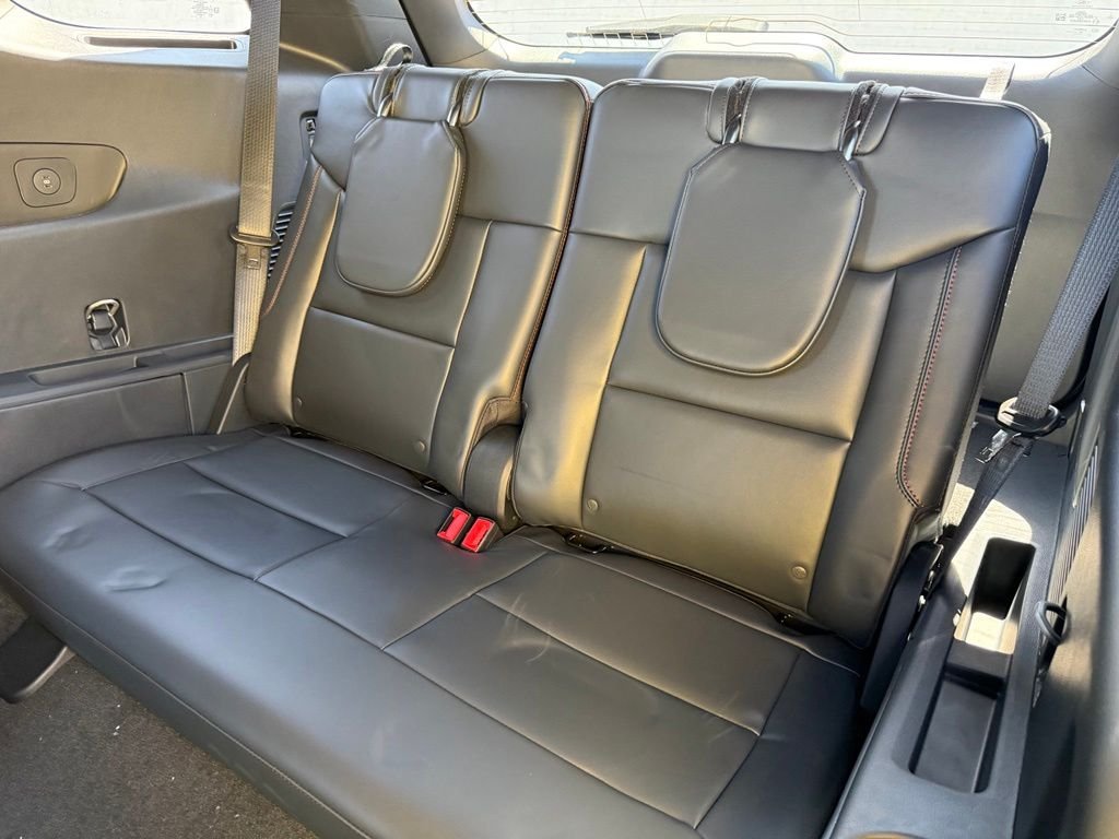 New 2026 Ford Explorer ST-Line w/ ST-Line Street Pack RWD image 8