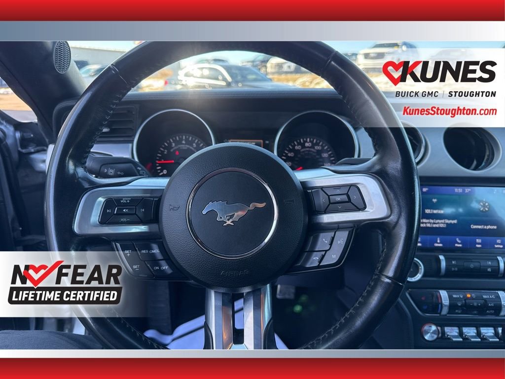 Used 2023 Ford Mustang Convertible image 27