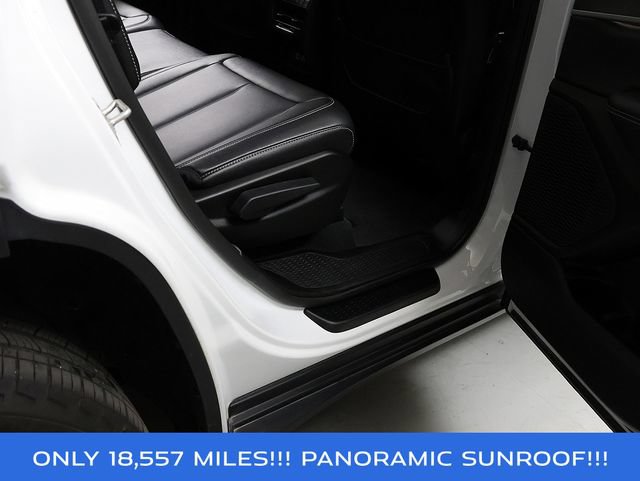 Used 2023 Jeep Grand Cherokee L Limited AWD/4WD image 33