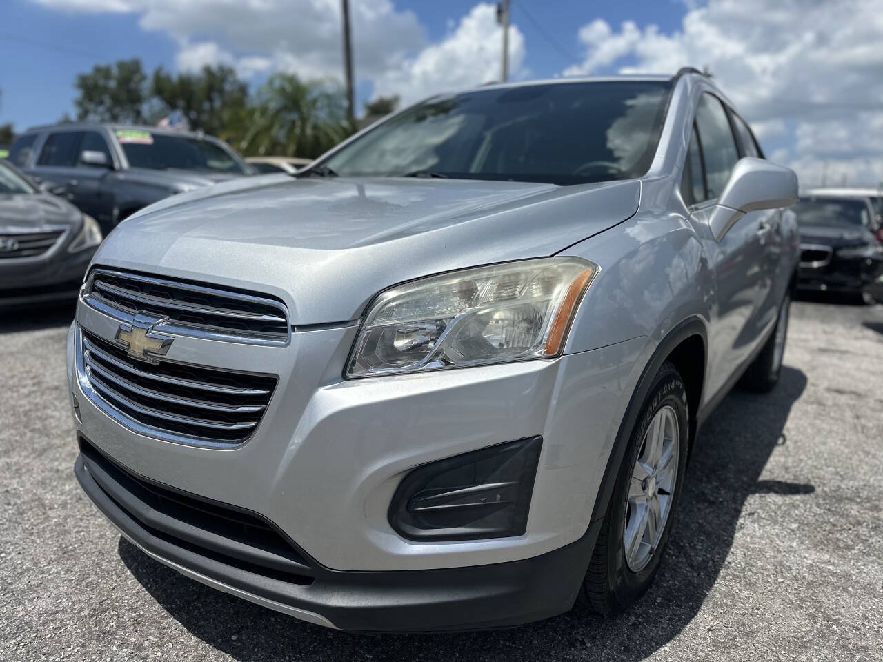 Used 2015 Chevrolet Trax LT w/ LT Plus Package FWD image 3