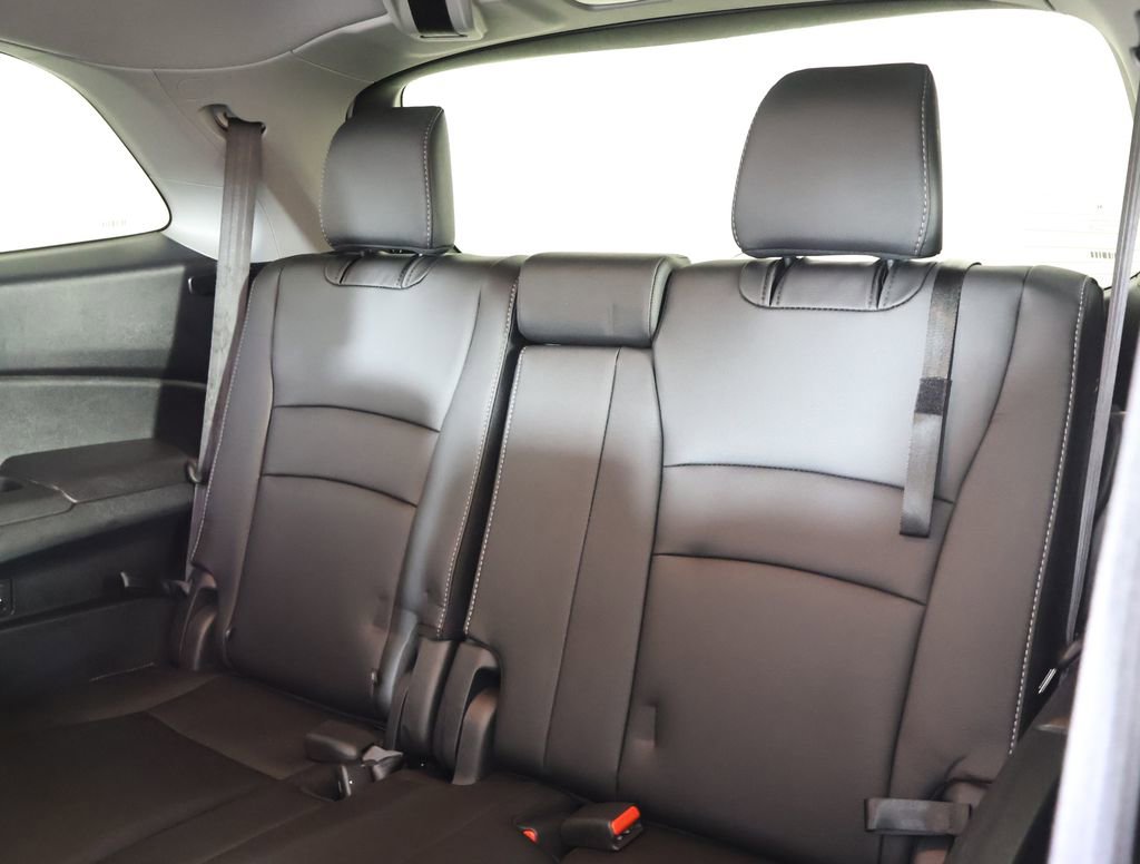 Used 2022 Honda Pilot Special Edition image 11