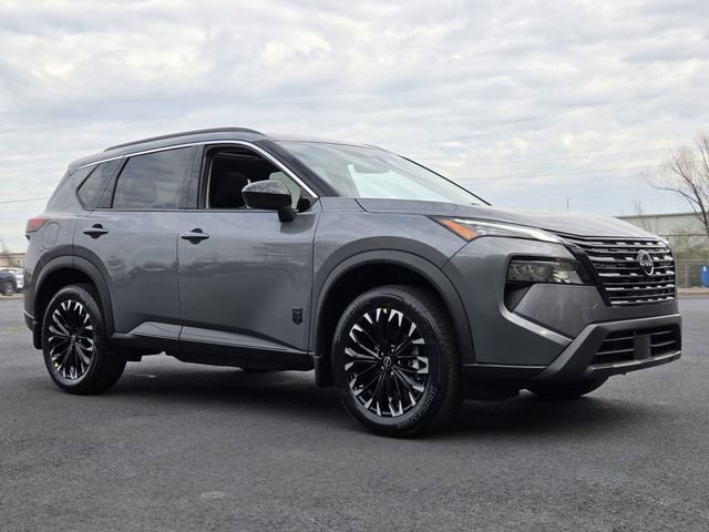 New 2026 Nissan Rogue SV FWD image 4