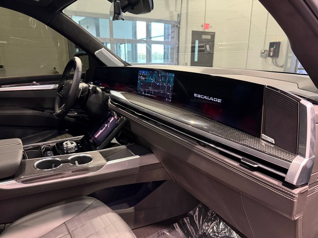 Used 2026 Cadillac Escalade ESV V AWD/4WD image 50