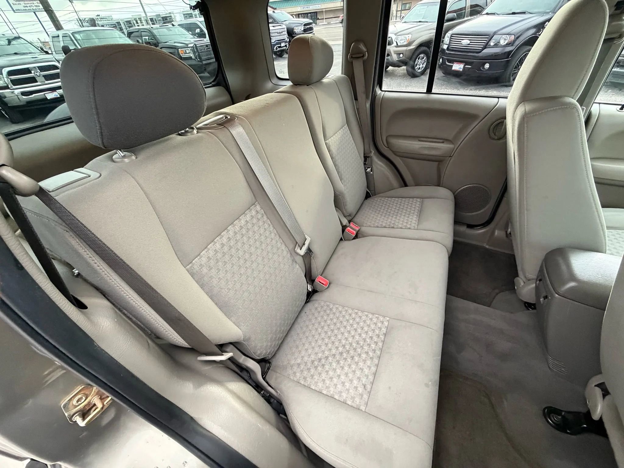 Used 2006 Jeep Liberty Sport AWD/4WD image 15