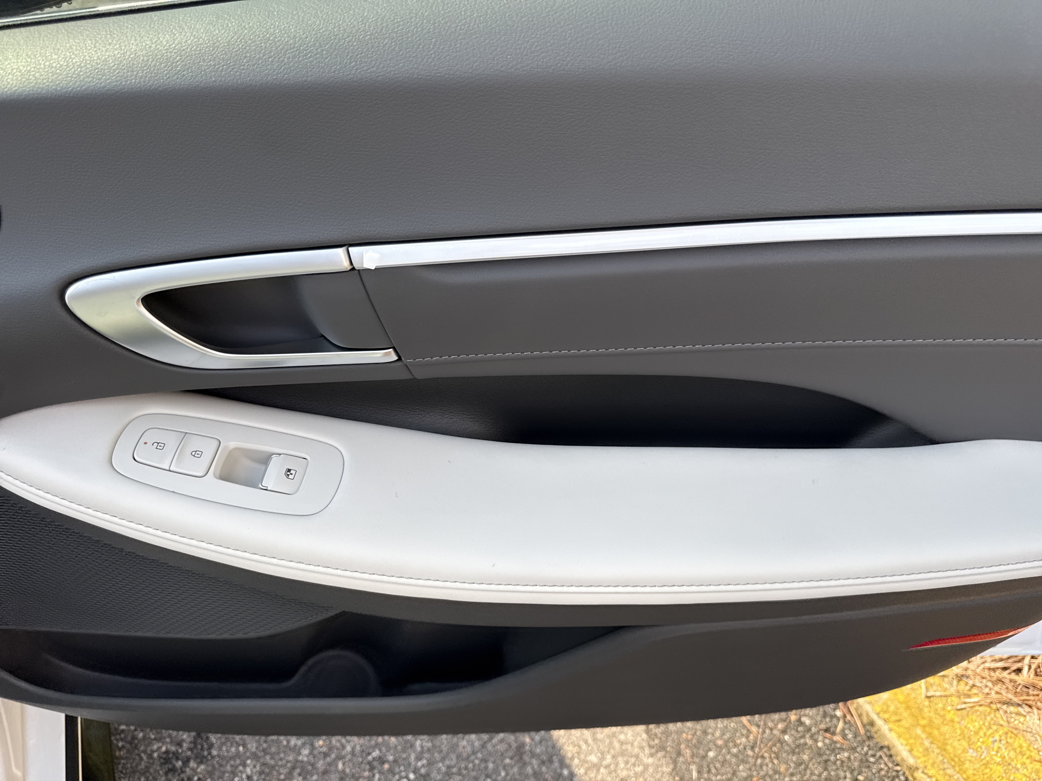 New 2026 Hyundai Sonata Limited FWD image 17