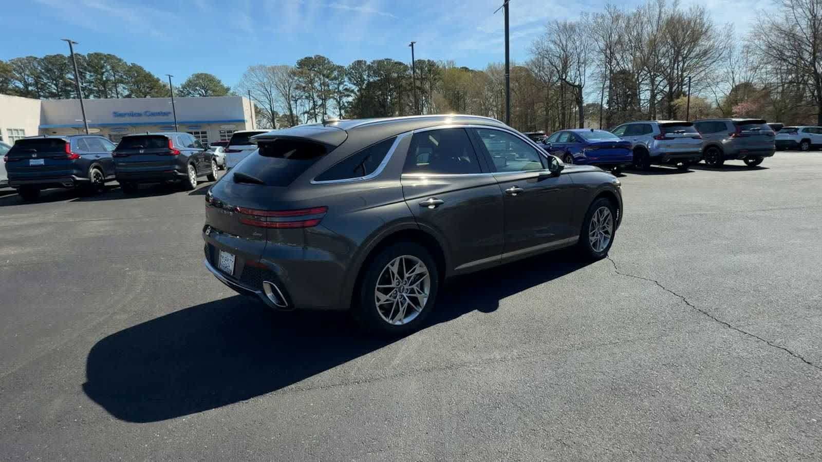 Used 2025 Genesis GV70 2.5T AWD/4WD image 8