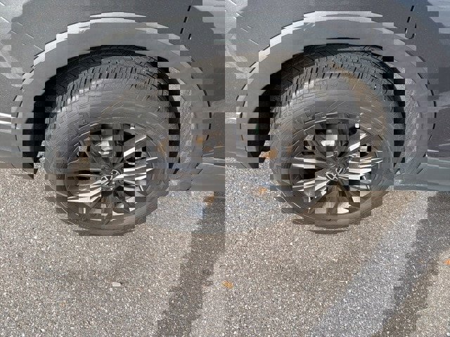 Certified 2023 Volkswagen Tiguan SE w/ Panoramic Sunroof Package image 4