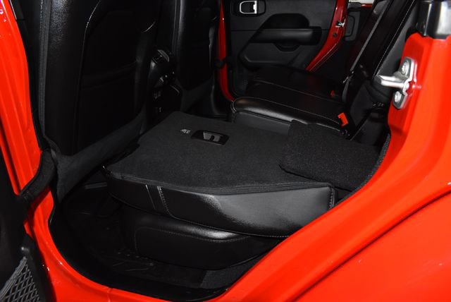 Certified 2020 Jeep Wrangler Unlimited Sahara w/ LED Lighting Group image 29