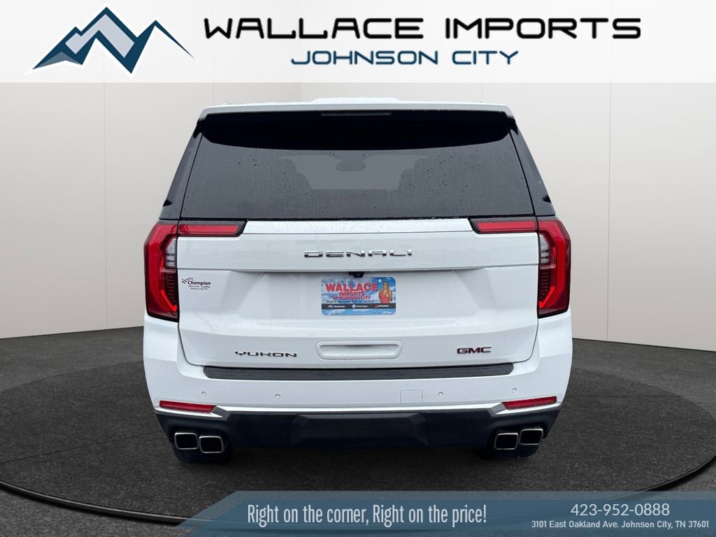 Used 2025 GMC Yukon Denali AWD/4WD image 4