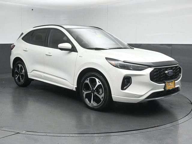 Certified 2023 Ford Escape ST-Line Elite w/ Class II Trailer Tow Package AWD/4WD video 1
