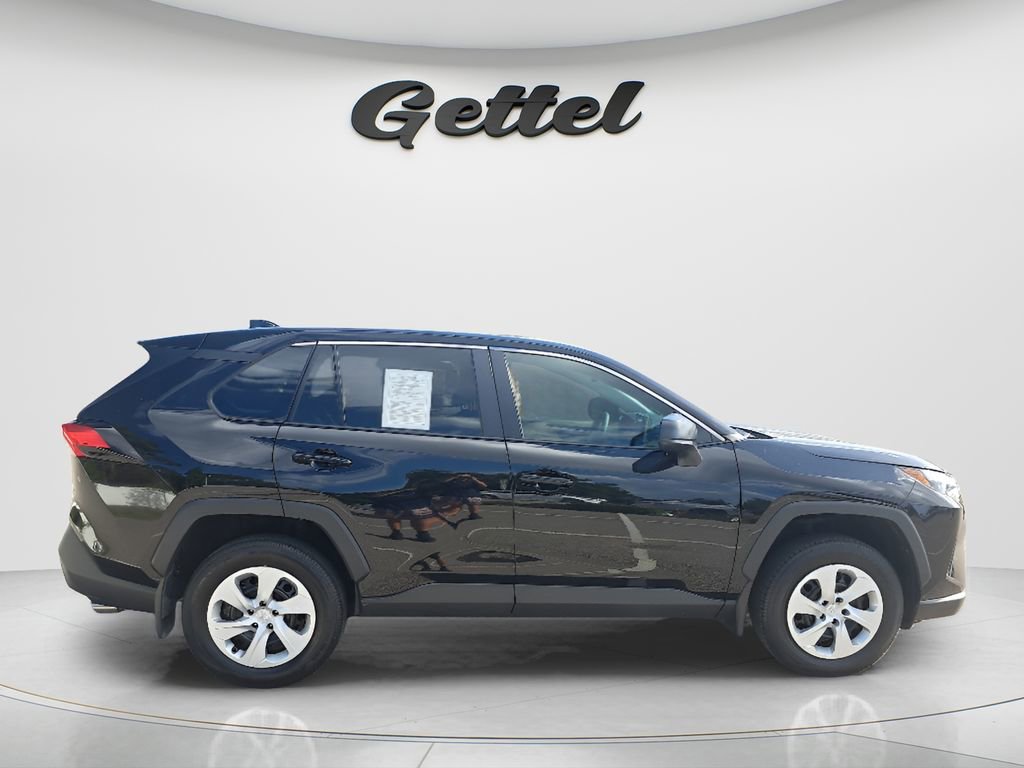 Certified 2025 Toyota RAV4 LE FWD image 4