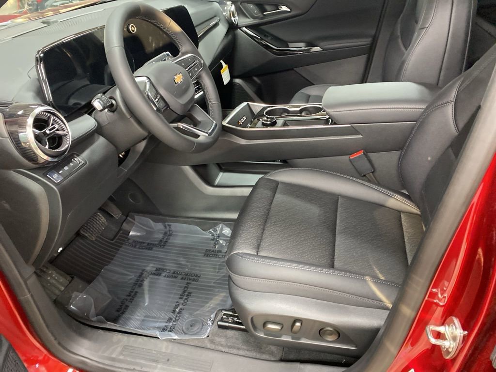 New 2026 Chevrolet Equinox LT w/ Convenience Package II AWD/4WD image 10