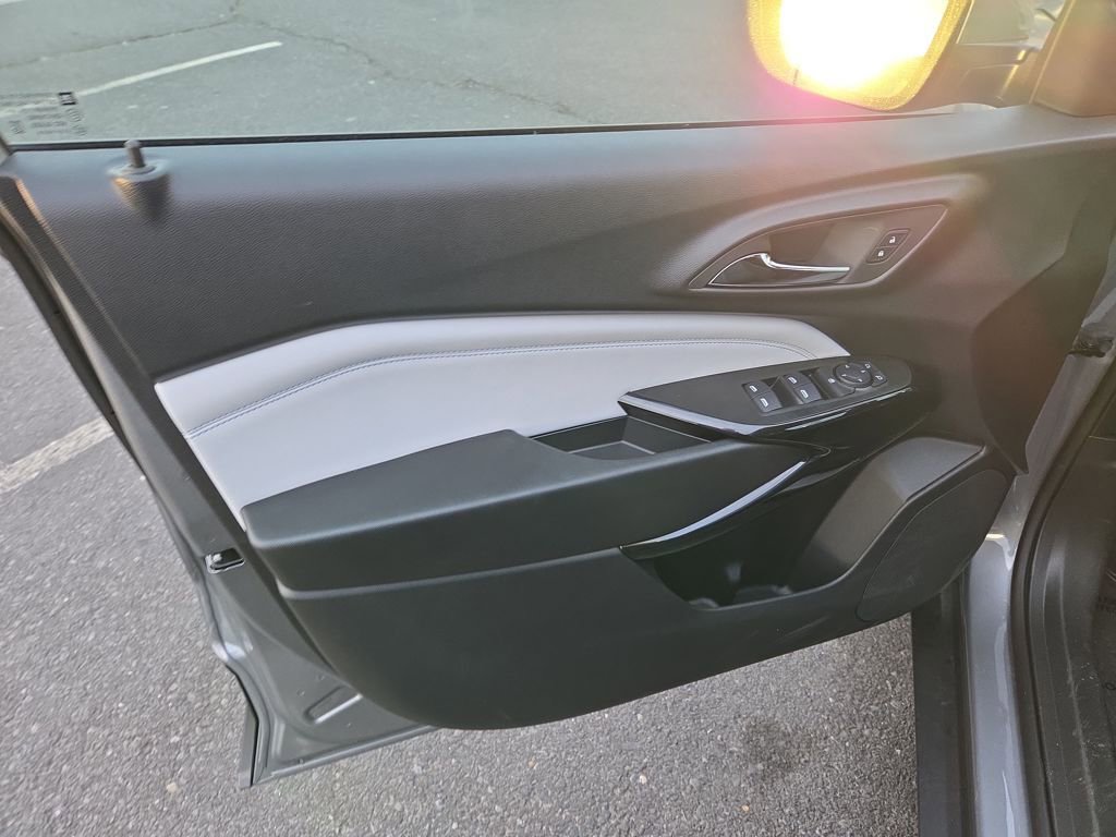 New 2025 Chevrolet Trax LT w/ Driver Confidence Package image 21