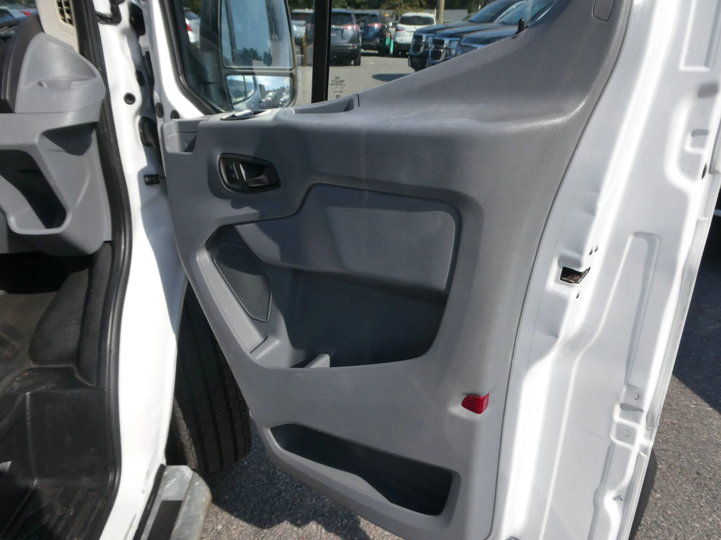 Used 2016 Ford Transit 250 130 Low Roof w/ Exterior Upgrade Package image 20