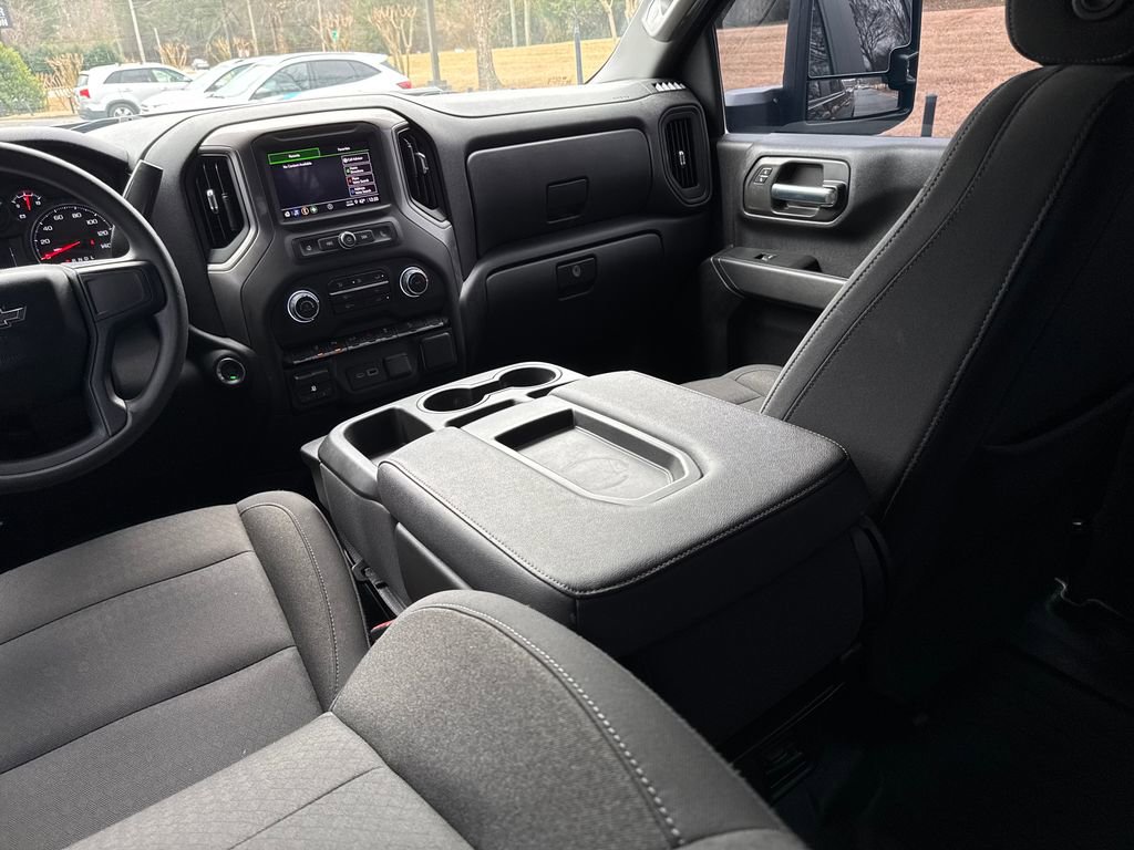 Used 2025 Chevrolet Silverado 2500 Custom w/ Custom Value Package image 31