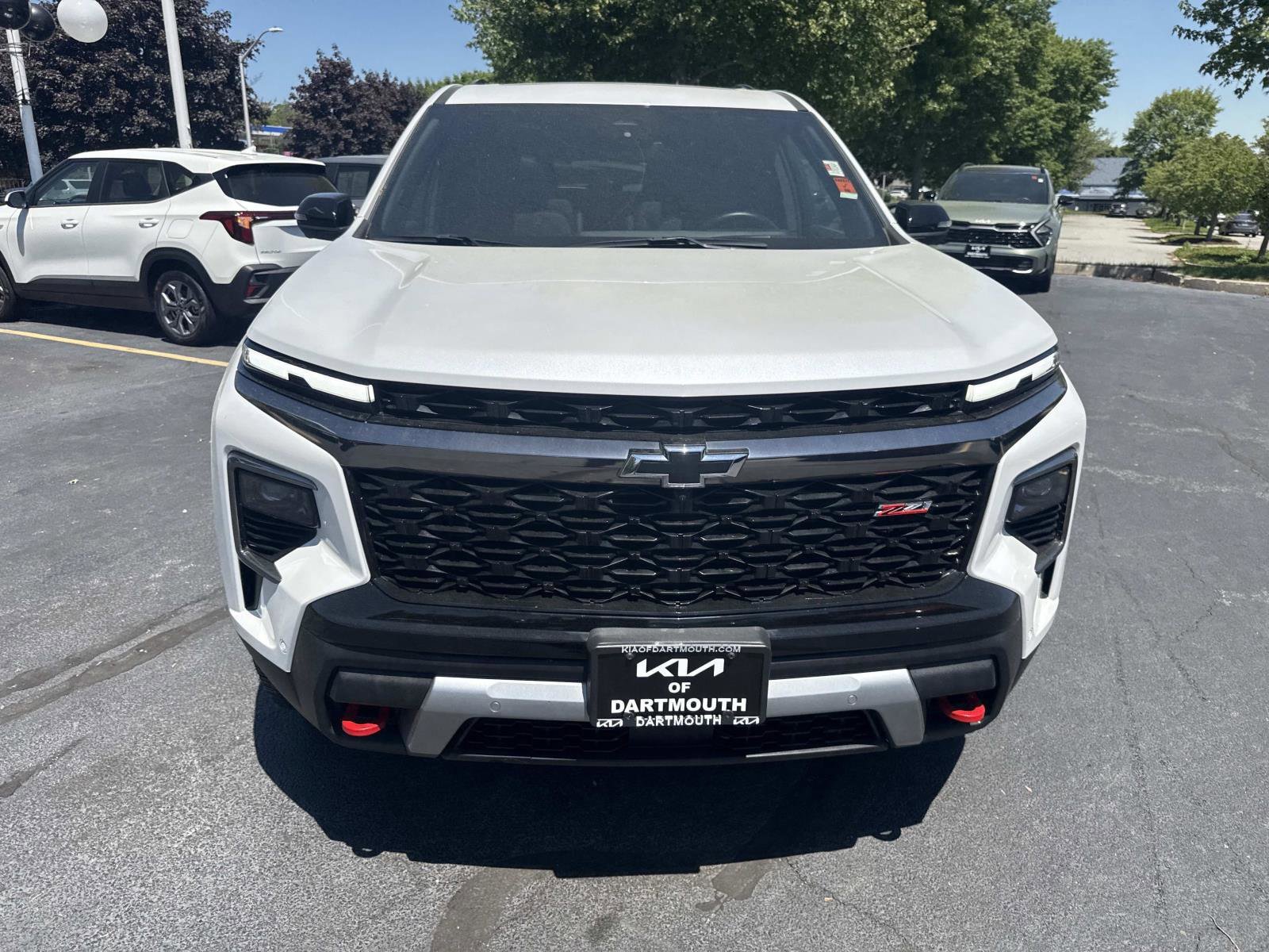 Used 2025 Chevrolet Traverse Z71 w/ Enhanced Driving Package AWD/4WD image 12