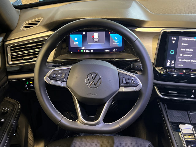 Certified 2024 Volkswagen Atlas Cross Sport SE FWD image 20