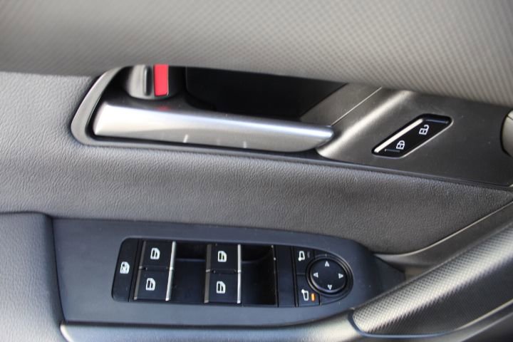 Certified 2025 MAZDA CX-50 AWD 2.5 S w/ Premium Package image 14