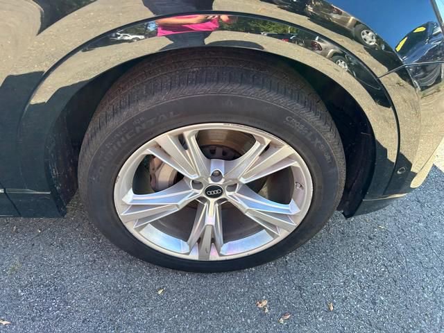 Used 2022 Audi Q8 Premium Plus w/ Premium Plus Package image 27