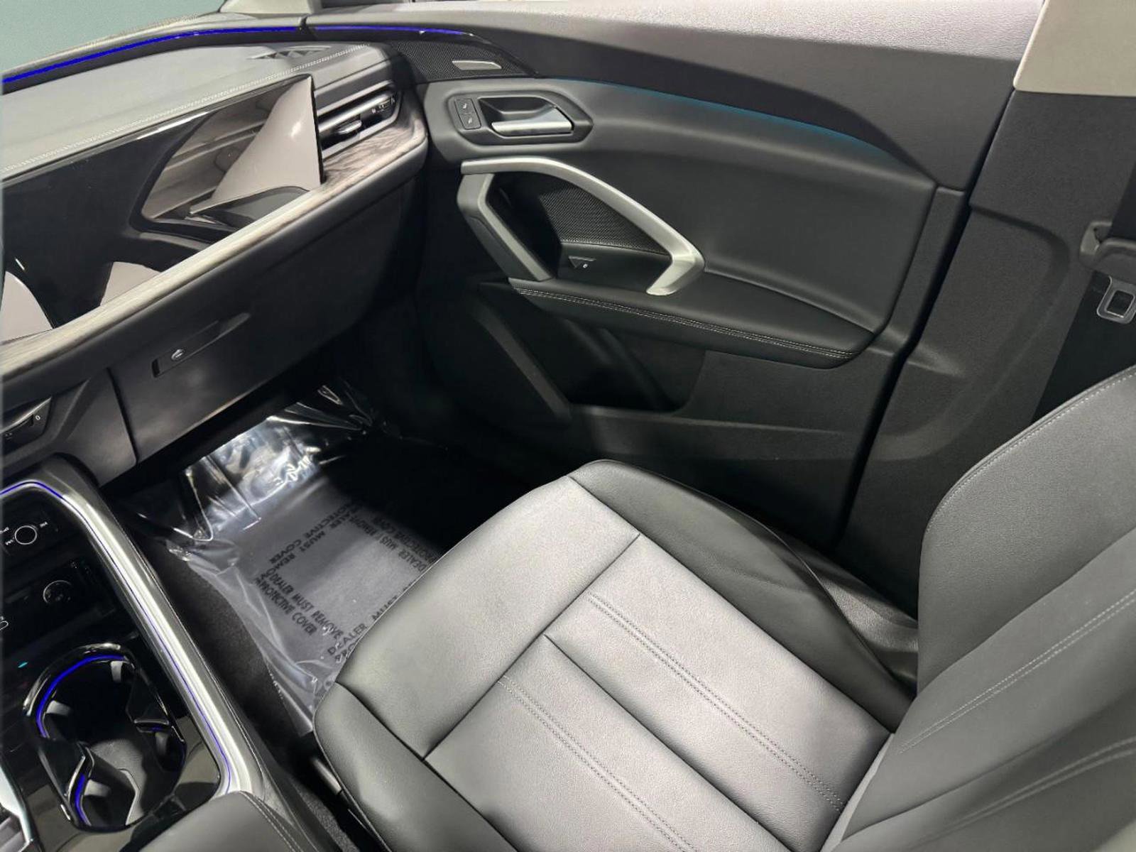 Used 2025 Audi Q5 Premium Plus w/ Premium Plus image 17