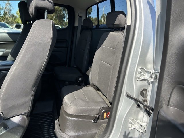 Used 2017 Chevrolet Colorado LT w/ LT Convenience Package image 15