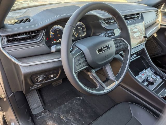 New 2026 Jeep Grand Cherokee Altitude AWD/4WD image 11