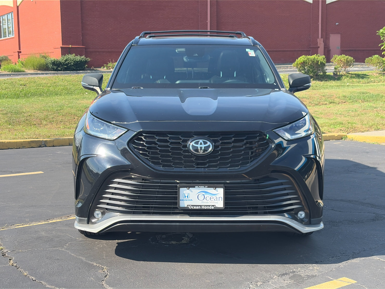 Used 2021 Toyota Highlander XSE AWD/4WD image 8