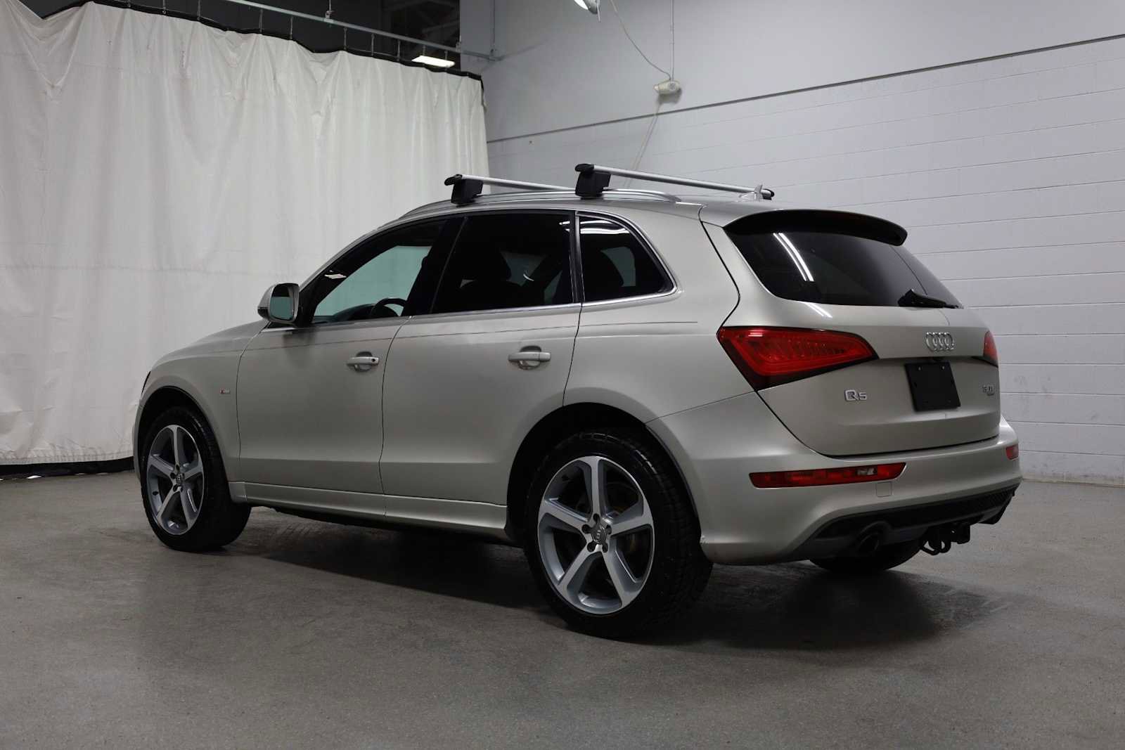 Used 2014 Audi Q5 3.0T Prestige image 3