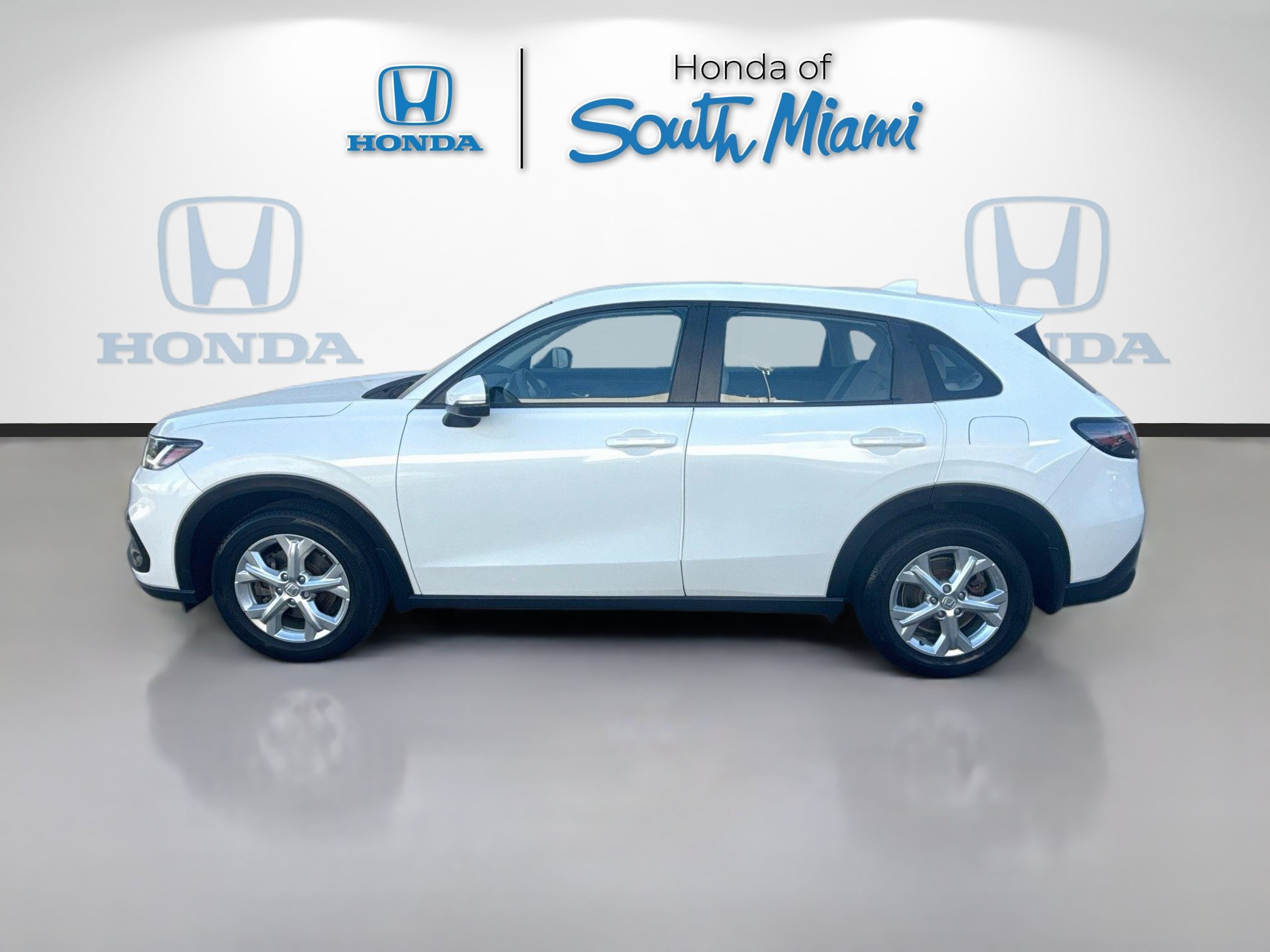 Used 2024 Honda HR-V LX image 4