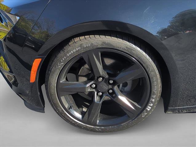 Used 2018 Chevrolet Camaro LT image 27