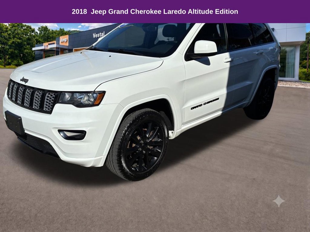 Used 2018 Jeep Grand Cherokee Altitude AWD/4WD image 2
