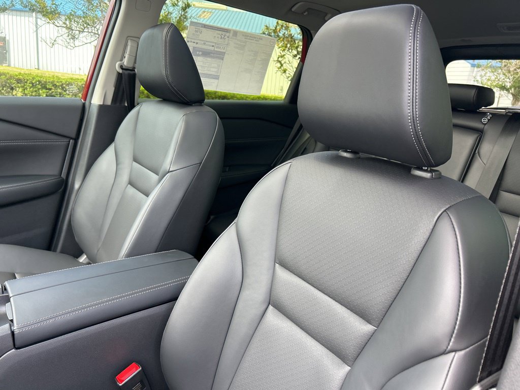 Used 2026 Nissan Rogue Dark Armor FWD image 21