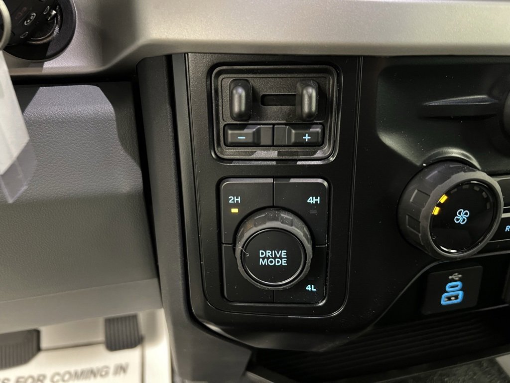 New 2026 Ford F450 XL w/ XL Chrome Package image 14