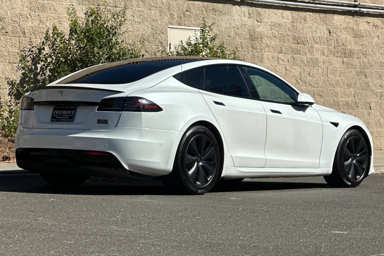 Used 2023 Tesla Model S Plaid AWD/4WD image 3