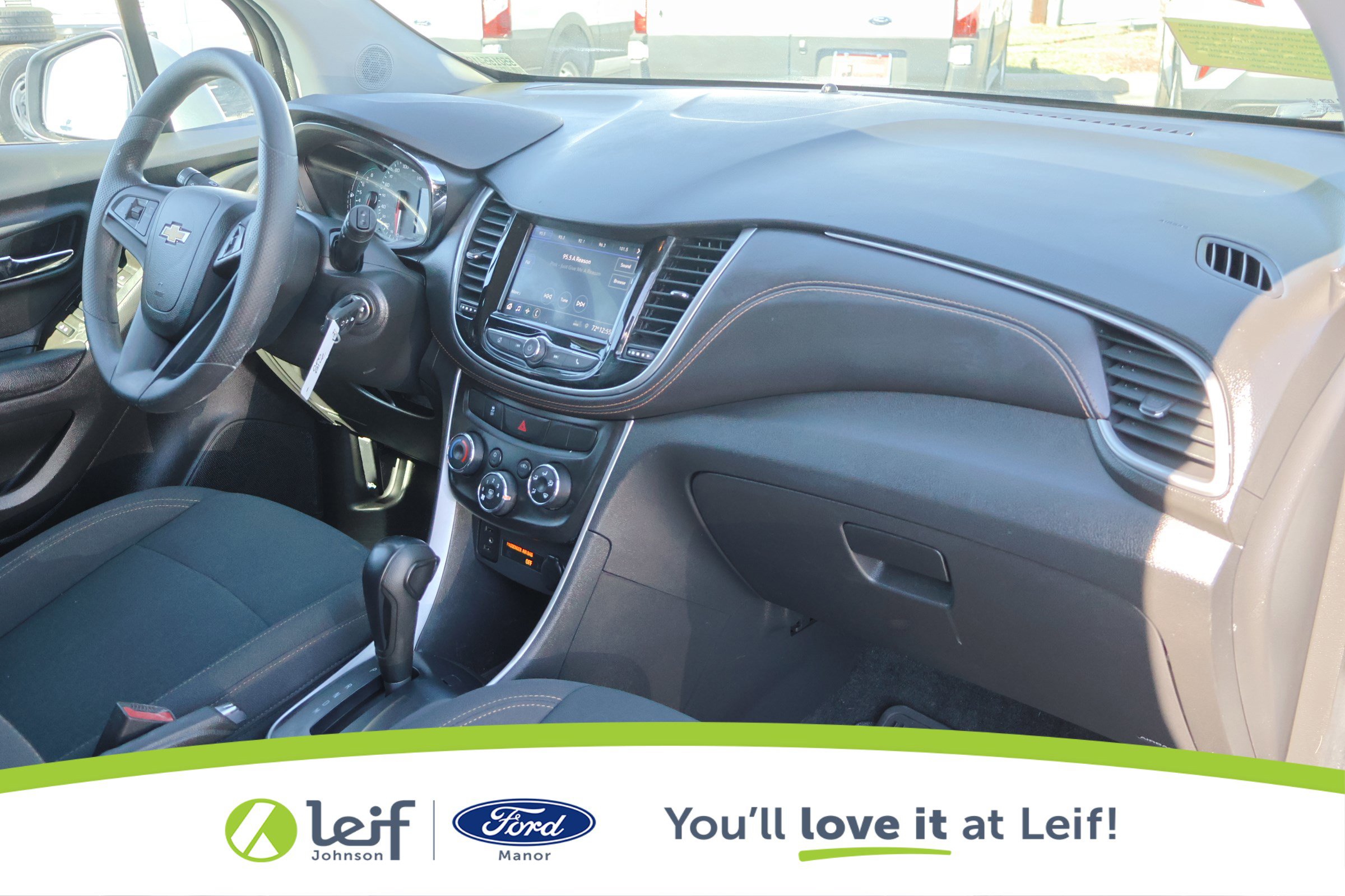 Used 2022 Chevrolet Trax LS w/ Tint and Cruise Package image 32