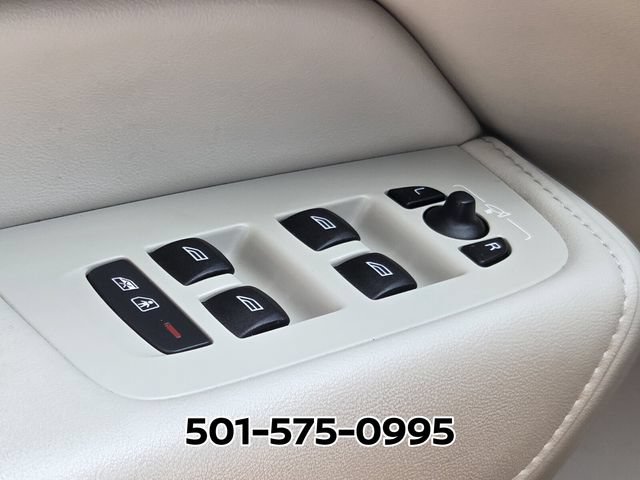 Used 2023 Volvo XC60 B5 Plus AWD/4WD image 34
