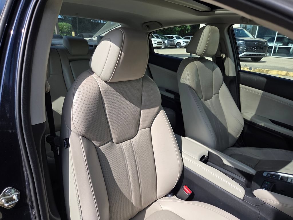 Used 2019 Honda Insight Touring image 29