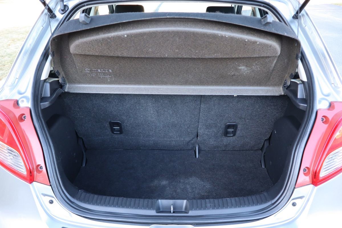 Used 2012 MAZDA MAZDA2 Touring image 26