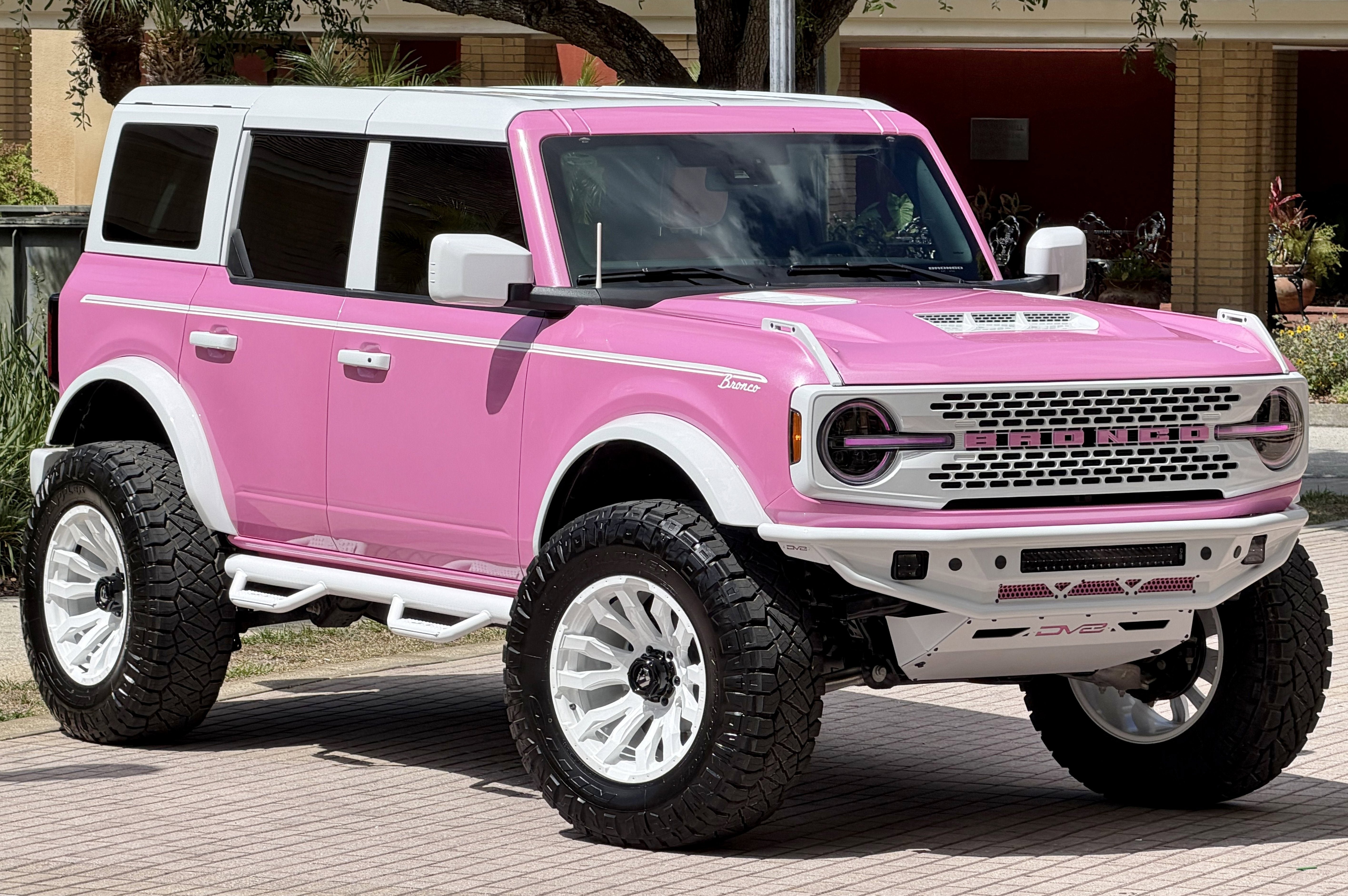 Used 2025 Ford Bronco Outer Banks AWD/4WD image 30